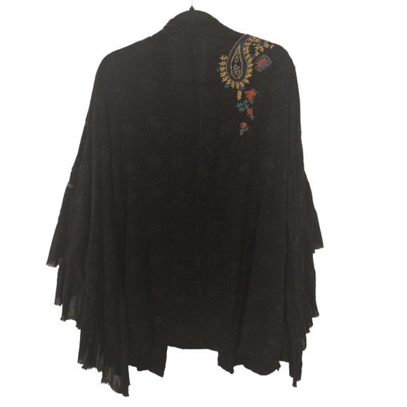 Free People Black Dottie Fluted Sleeve Embroidered Woven Kimono. Size XS/S - Picture 2 of 7